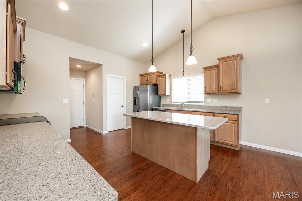 1411 Sauk Trail O'Fallon, IL 62269 - Photo 11 of 36