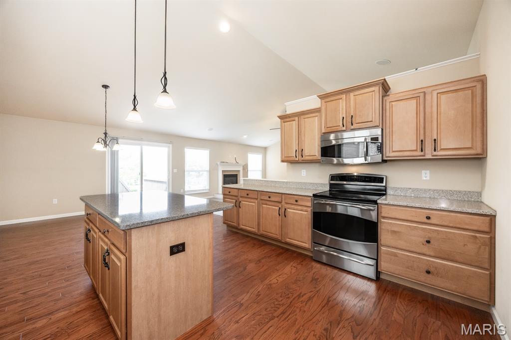 1411 Sauk Trail O'Fallon, IL 62269 - Photo 13 of 36