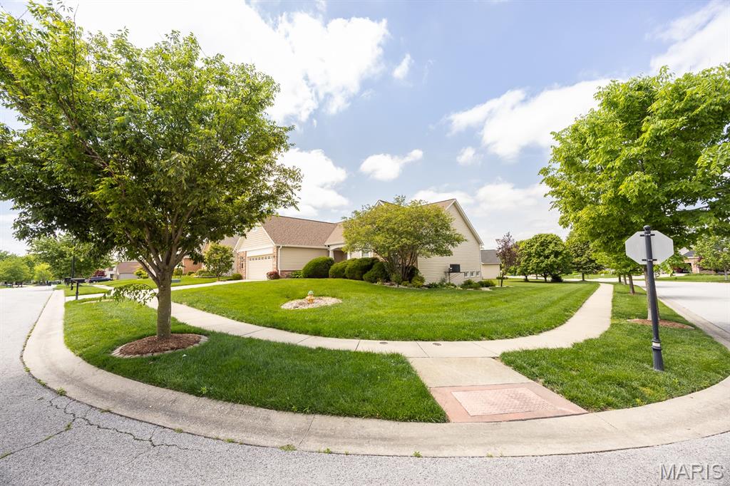1411 Sauk Trail O'Fallon, IL 62269 - Photo 2 of 36