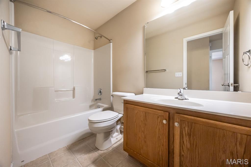 1411 Sauk Trail O'Fallon, IL 62269 - Photo 22 of 36