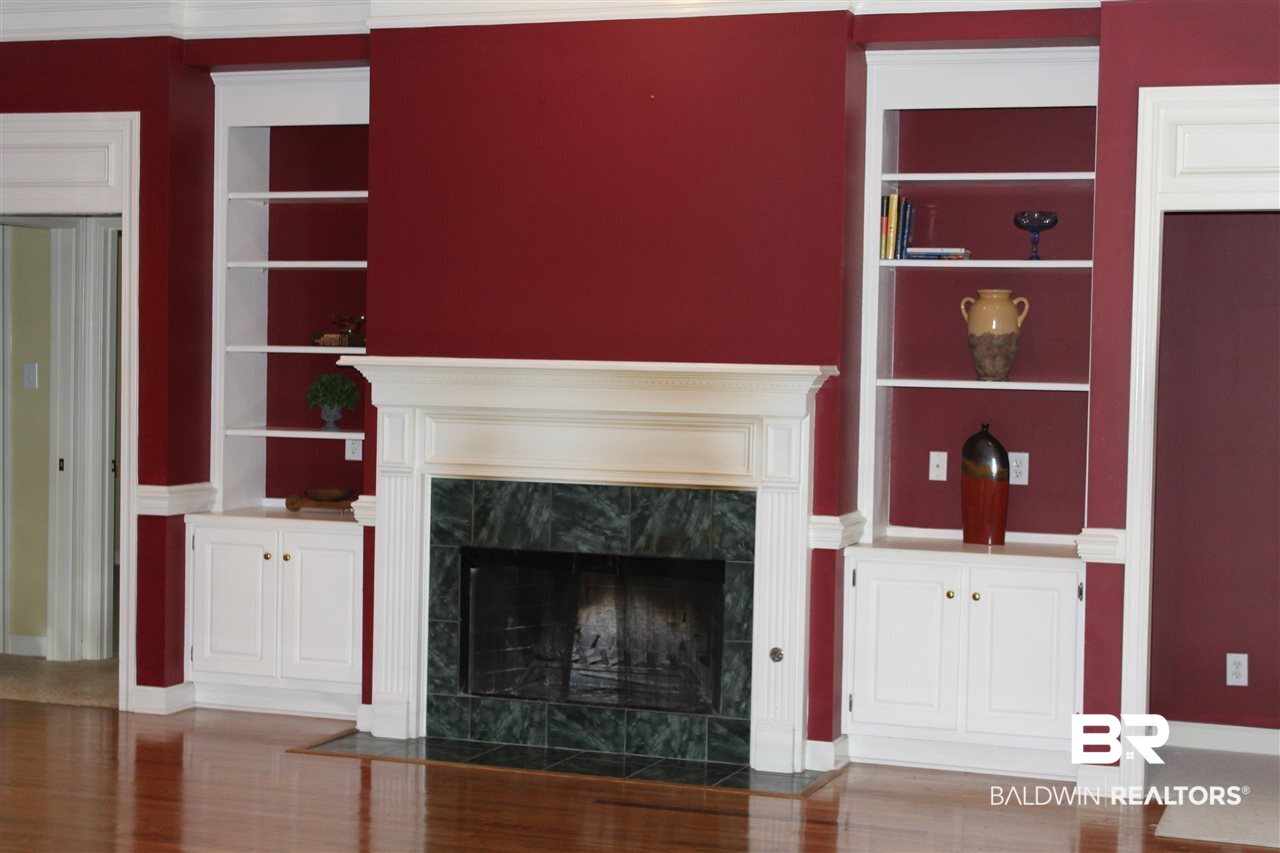 110 Oak Bend Court Fairhope, AL 36532 - Photo 5 of 25 Family Room