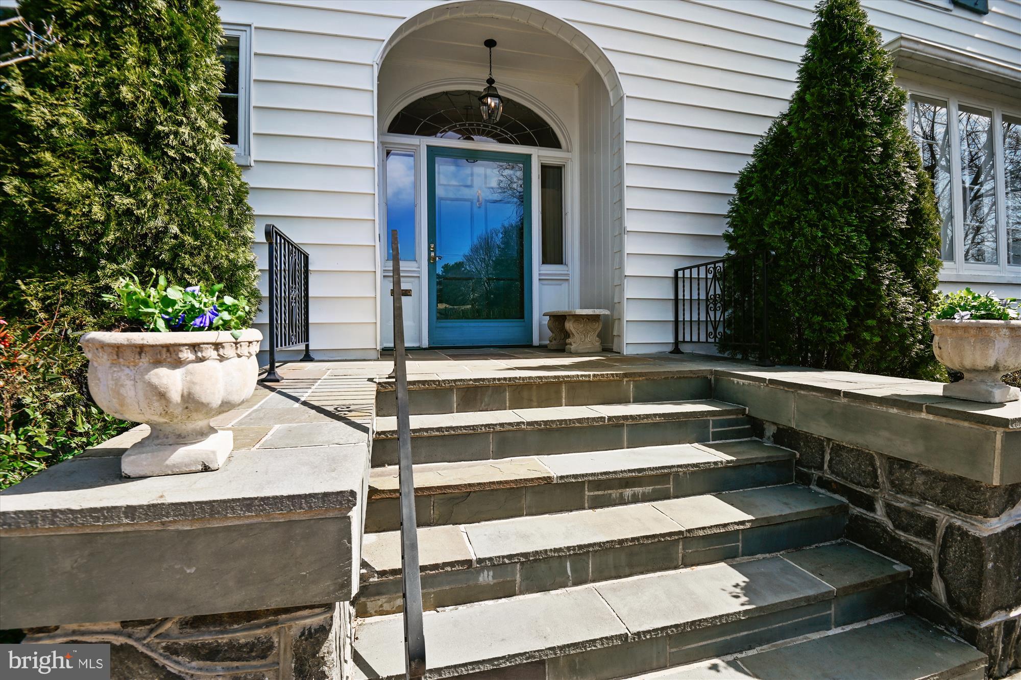 4309 Rugby Road Baltimore, MD 21210 - Photo 2 of 42