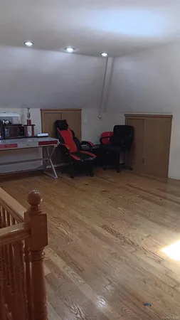 a view of a garage