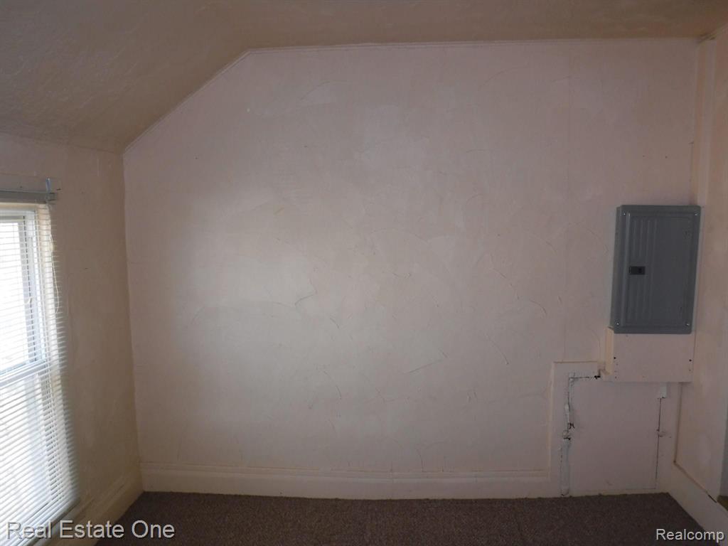 318 East Brooks Street Howell, MI 48843 - Photo 15 of 26