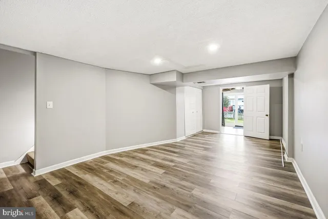 $2,200 | 11 Dunnett Court, Unit 4F, Baltimore, MD 21236