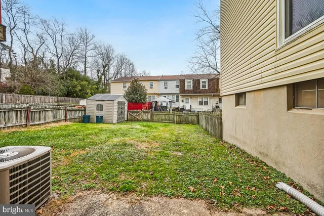 $2,200 | 11 Dunnett Court, Unit 4F, Baltimore, MD 21236