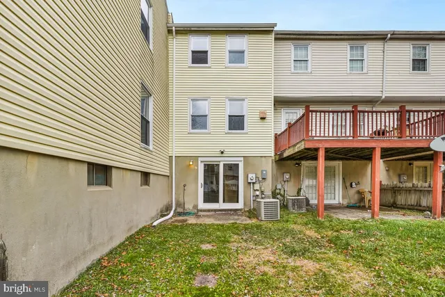 $2,400 | 11 Dunnett Court, Unit 4F, Baltimore, MD 21236