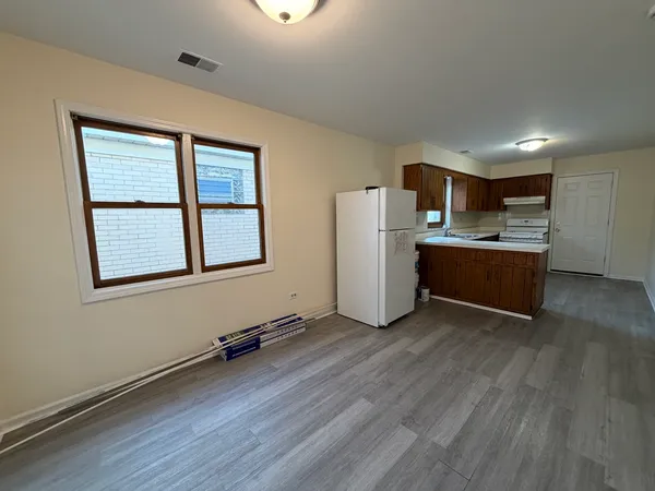 $2,200 | 6323 West Fullerton Avenue, Unit 2, Chicago, IL 60639
