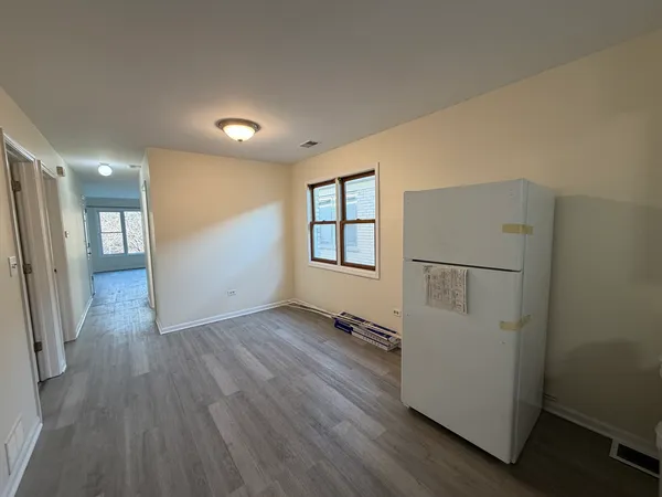 $2,200 | 6323 West Fullerton Avenue, Unit 2, Chicago, IL 60639