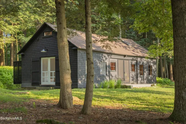 $3,500,000 | 14 Sullivan Road, Sandisfield, MA 01255