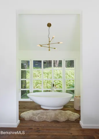 $3,500,000 | 14 Sullivan Road, Sandisfield, MA 01255