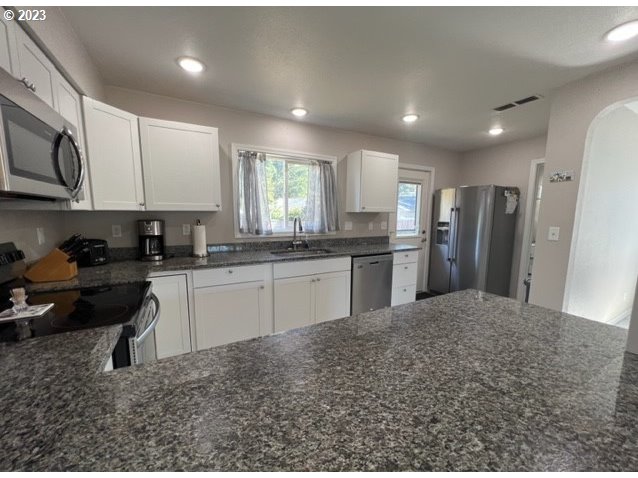 2654 Highlands Drive Reedsport, OR 97467 - Photo 18 of 38 Gallery Image 18