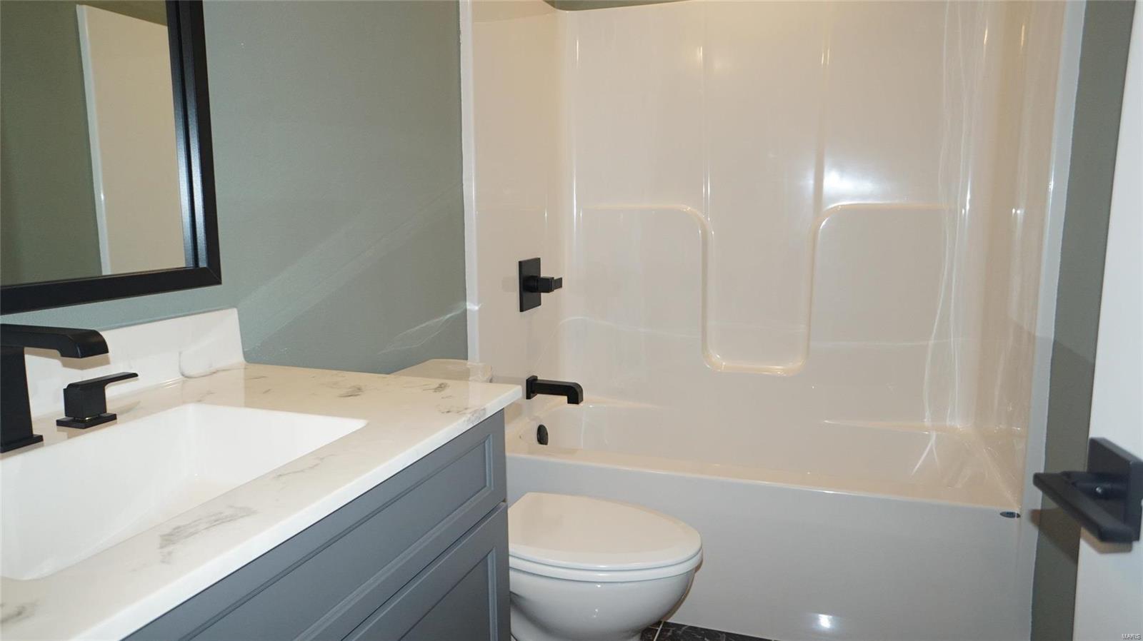 316 Quentin Court Waterloo, IL 62298 - Photo 19 of 38 Gallery Image 19