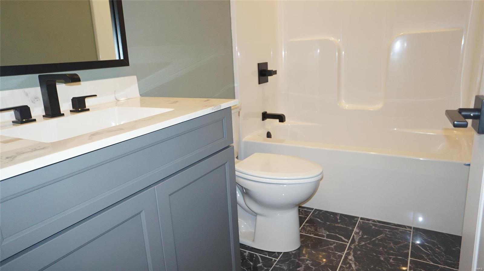 316 Quentin Court Waterloo, IL 62298 - Photo 21 of 38 Gallery Image 21