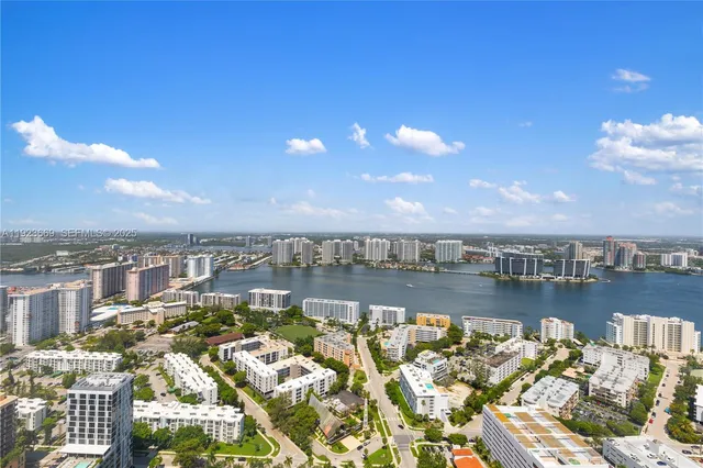 $9,999,998 | 17875 Collins Avenue, Unit PH4701, Sunny Isles Beach, FL 33160