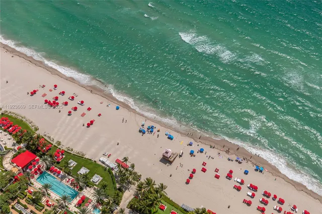 $9,999,998 | 17875 Collins Avenue, Unit PH4701, Sunny Isles Beach, FL 33160