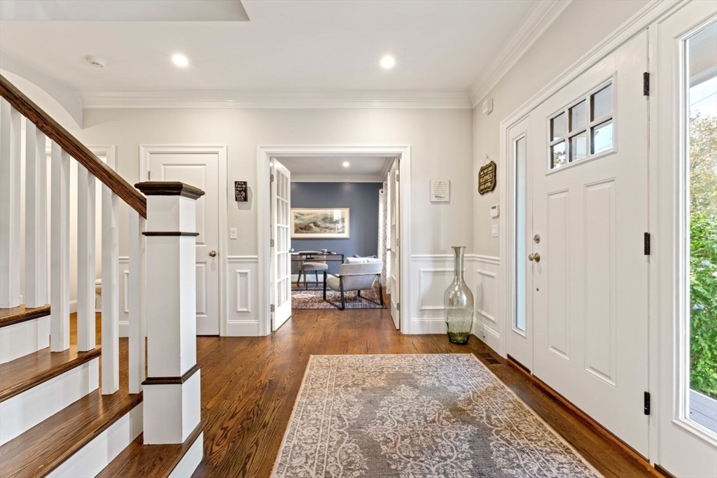 28 Old Farm Road Needham, MA 02492 - Photo 9 of 41