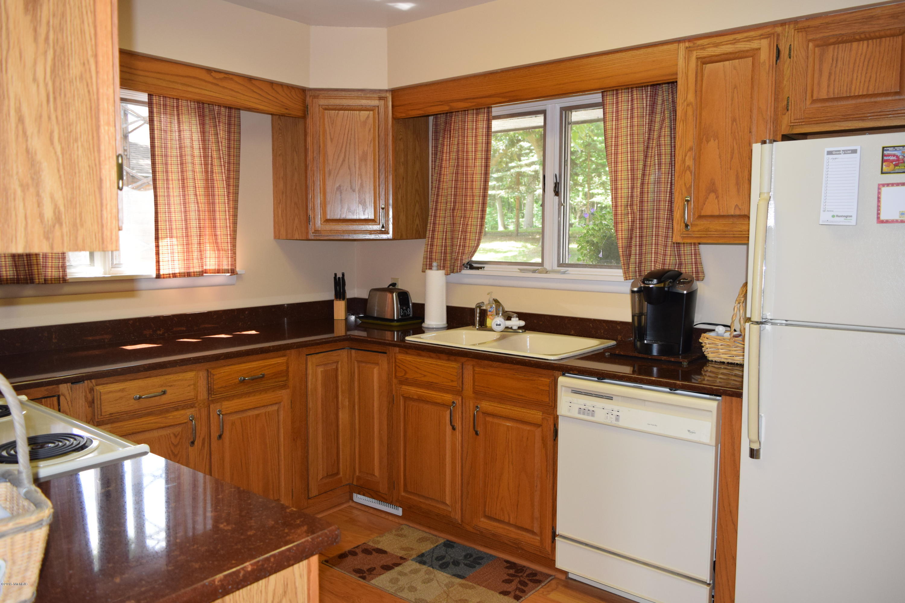 68079 Edgewater Beach Road White Pigeon, MI 49099 - Photo 9 of 29 Kitchen