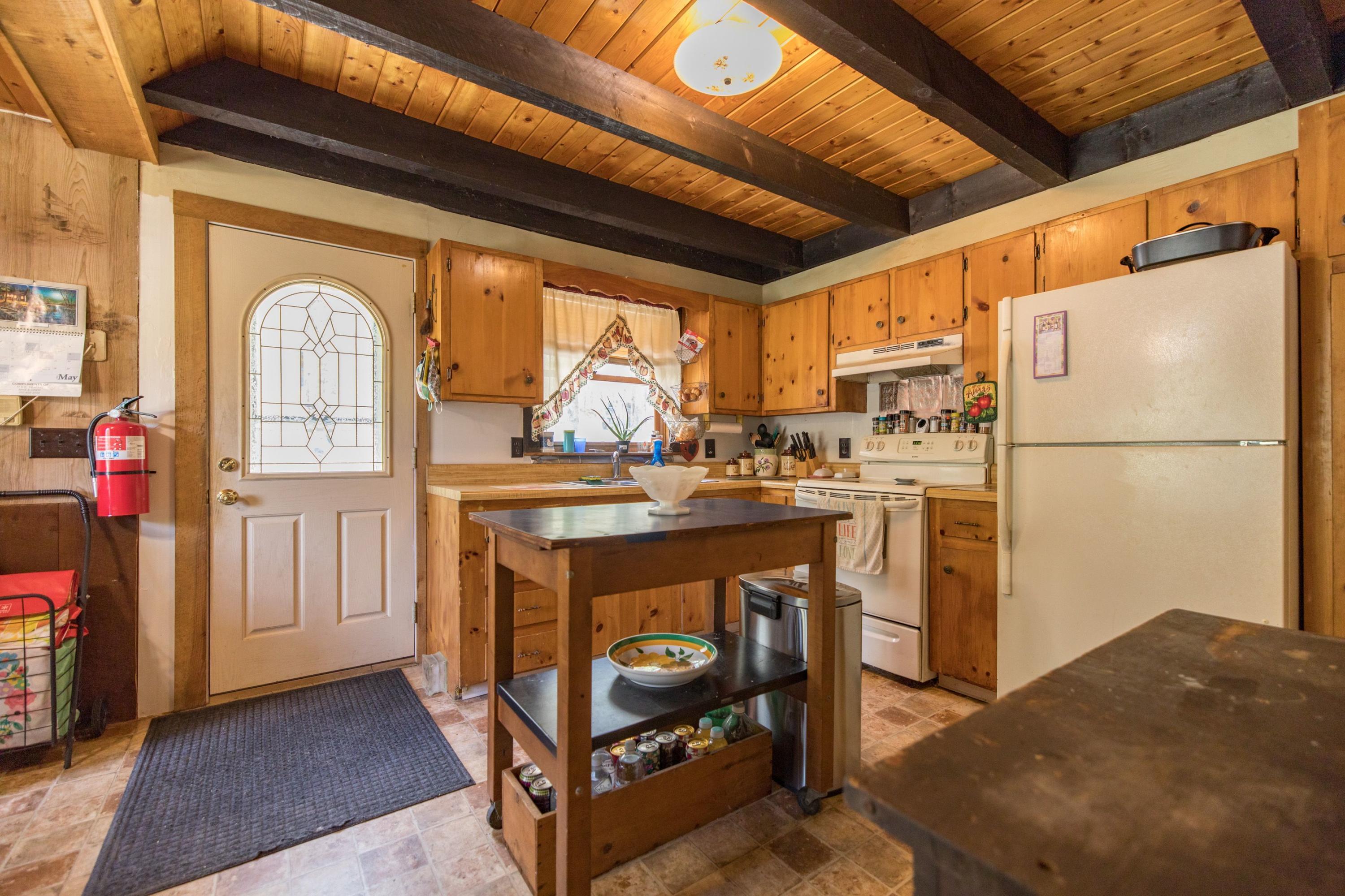 277 Townhouse Road East Waterboro, ME 04030 - Photo 6 of 28 6