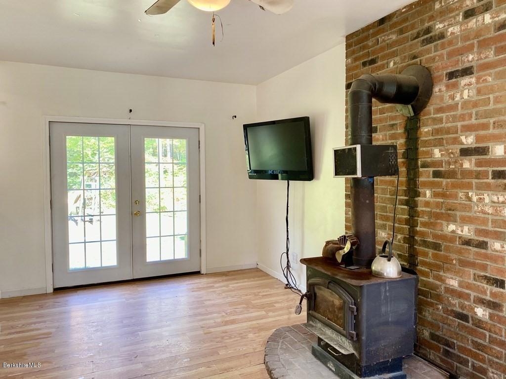 474 Wilder Hill Road Conway, MA 01341 - Photo 9 of 17 9-Living