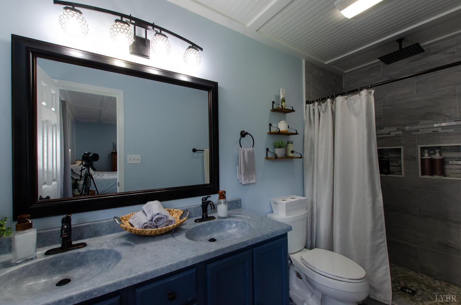 5255 Everett Road Forest, VA 24551 - Photo 16 of 48 Gallery Image 16