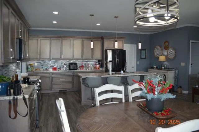 $995,000 | 124 Eagle Nest Court, Dover, TN 37058