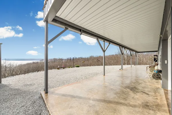 $975,000 | 124 Eagle Nest Court, Dover, TN 37058