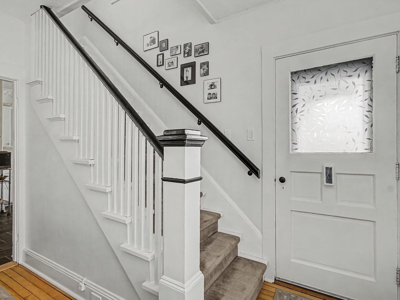 21 Clymer Street Burlington, VT 05401 - Photo 3 of 60