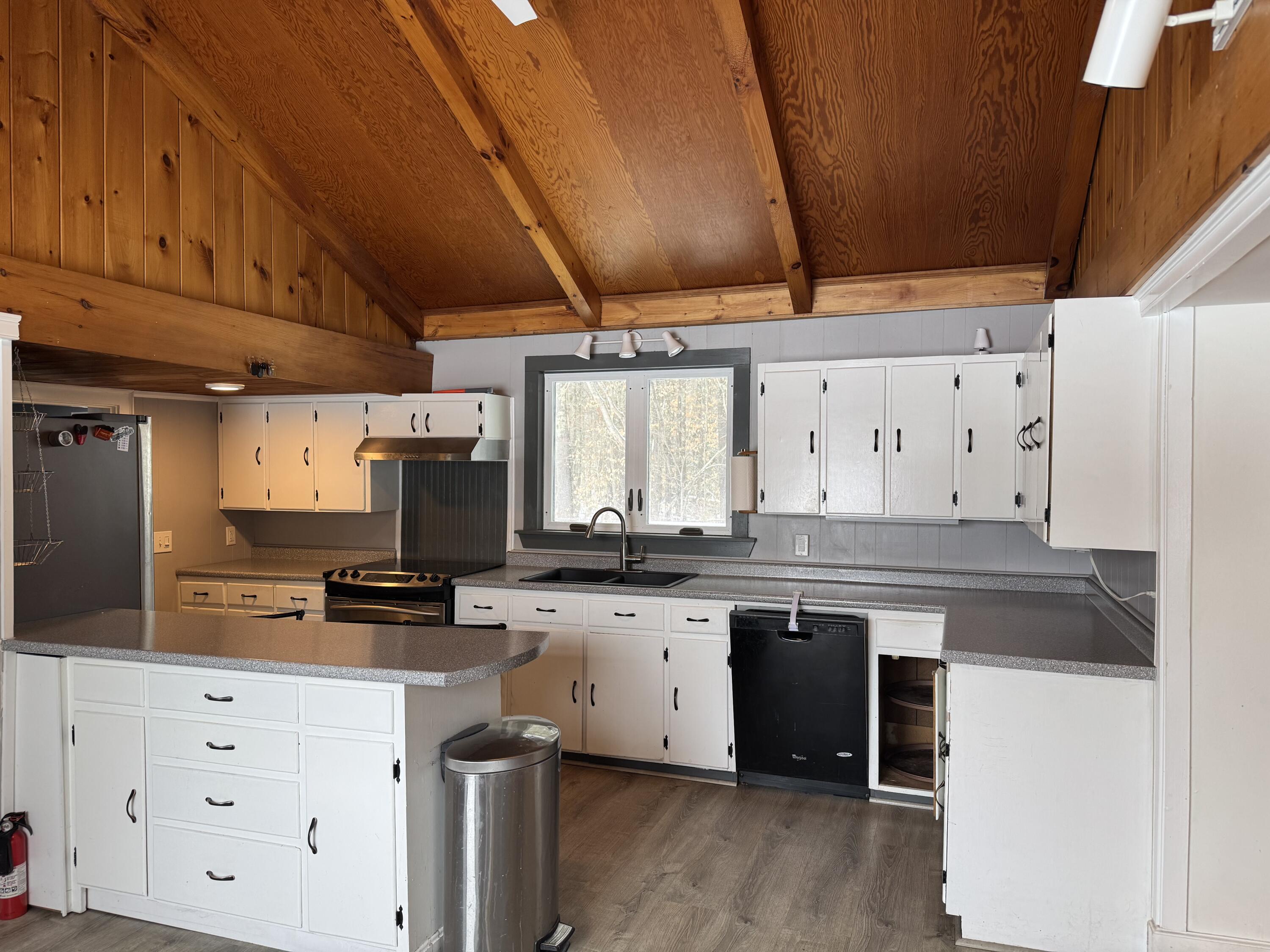 103 Hubbard Road Berwick, ME 03901 - Photo 6 of 58 IMG_2393 (2)