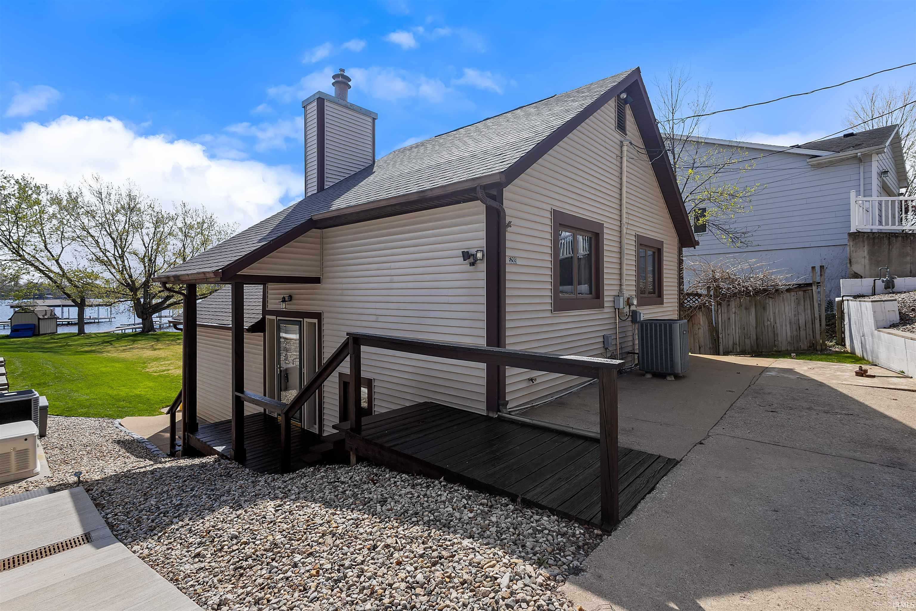 5289 Lower Gingrich Road Monticello, IN 47960 - Photo 2 of 26