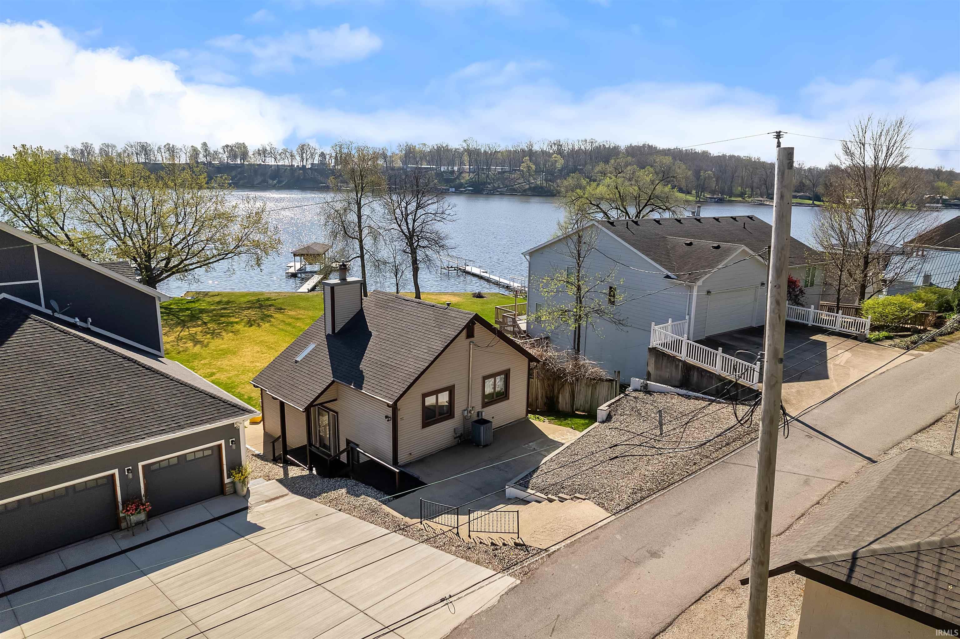 5289 Lower Gingrich Road Monticello, IN 47960 - Photo 3 of 26