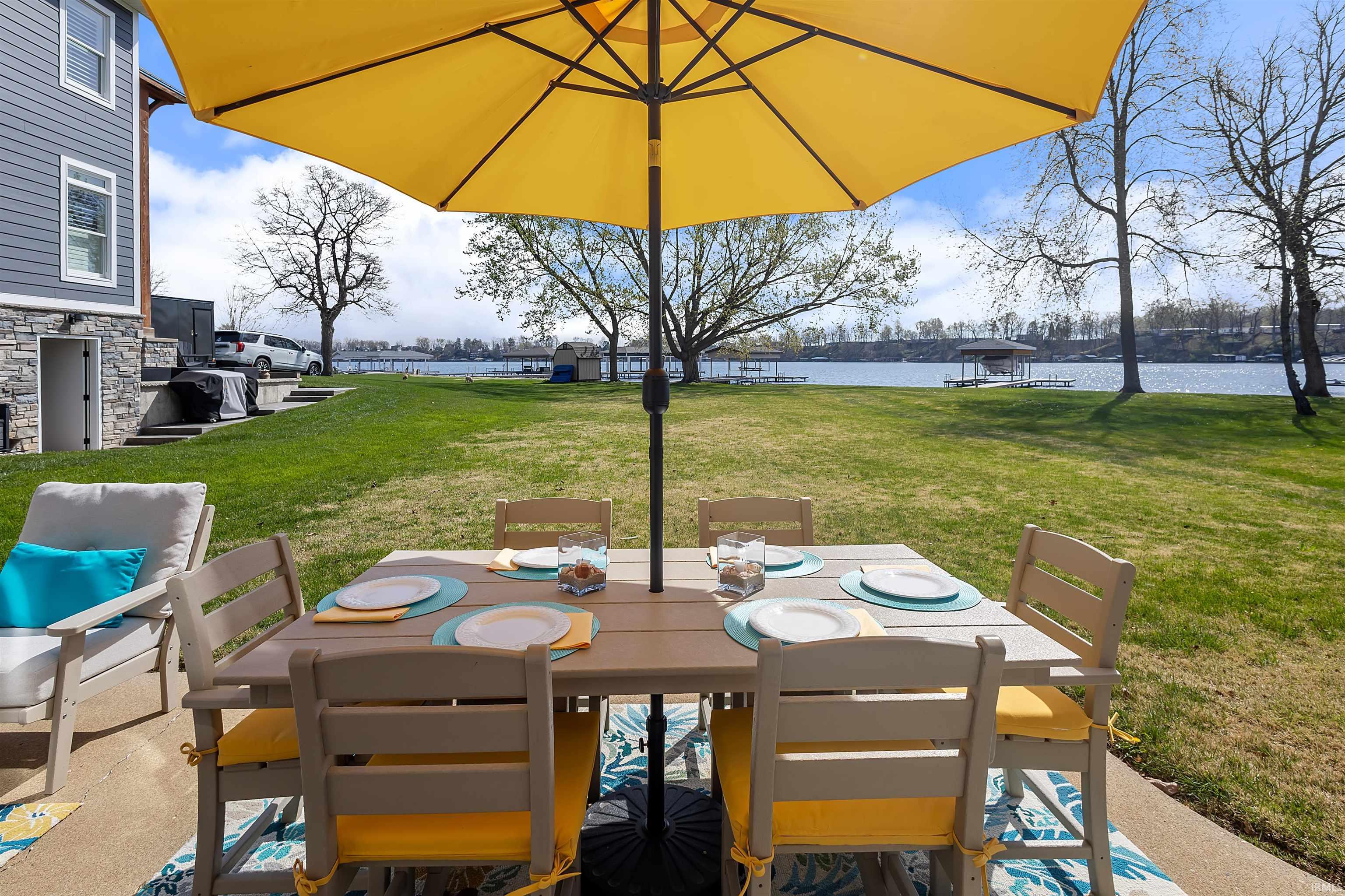 5289 Lower Gingrich Road Monticello, IN 47960 - Photo 4 of 26