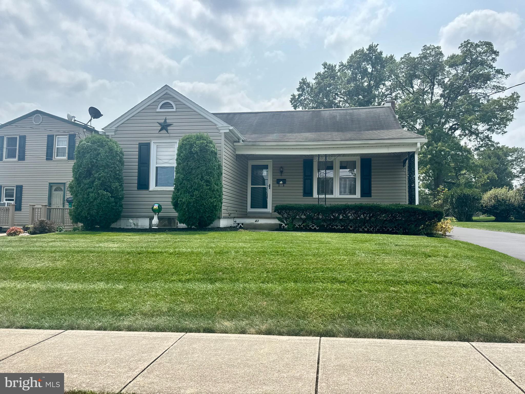 41 Plum Street Lititz, PA 17543 - Photo 1 of 8 front view of a house with a yard