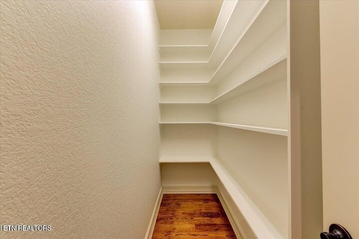 494 Chestnut Lane Loudon, TN 37774 - Photo 19 of 58 a hallway view with wooden floor