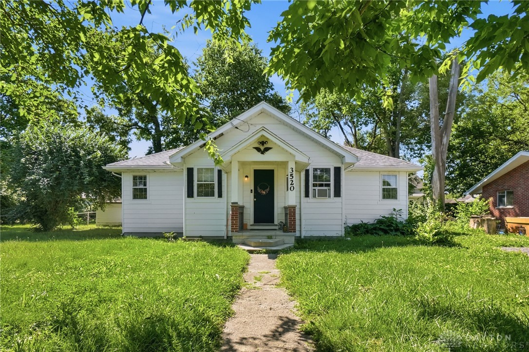 3520 Cozy Camp Road Moraine, OH 45439 - Photo 4 of 32