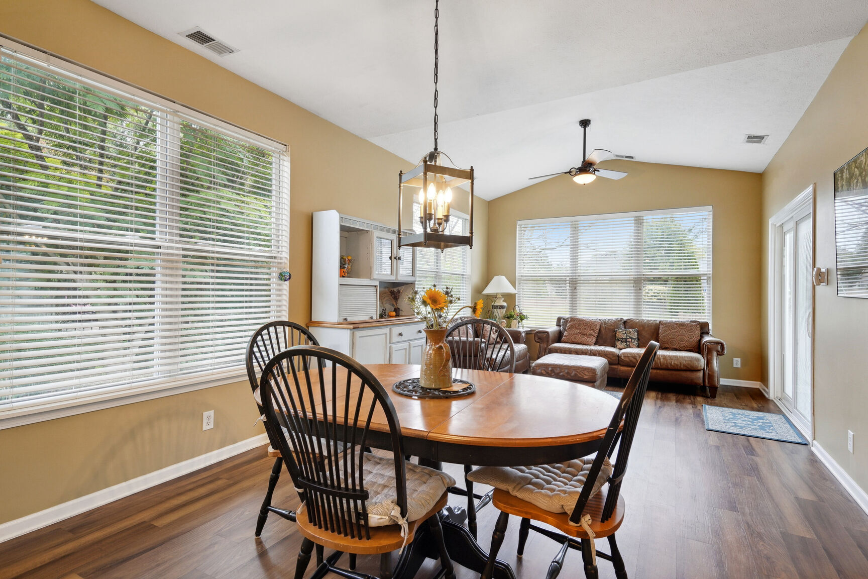 11275 Falling Water Way Fishers, IN 46037 - Photo 8 of 25 Gallery Image 8