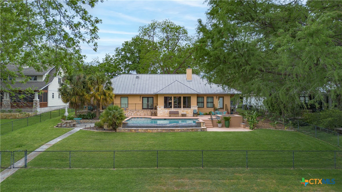 2065 Terminal Loop Road McQueeney, TX 78123 - Photo 4 of 48