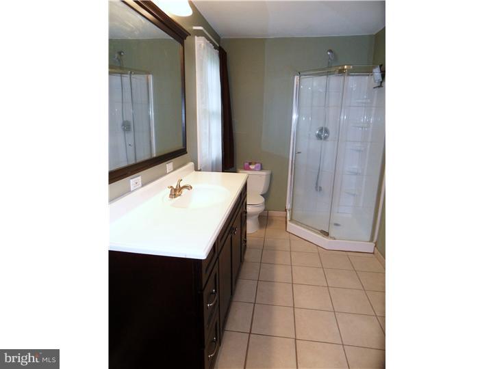 881 East Sandy Ridge Road Doylestown, PA 18901 - Photo 14 of 25 Bathroom