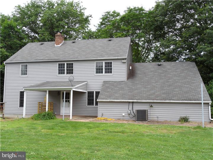 881 East Sandy Ridge Road Doylestown, PA 18901 - Photo 21 of 25 Exterior Back