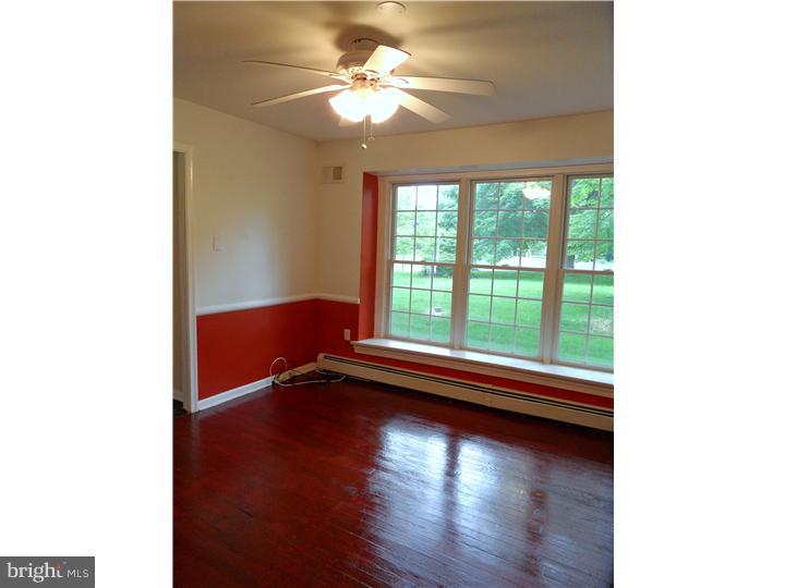 881 East Sandy Ridge Road Doylestown, PA 18901 - Photo 6 of 25 Dining Room