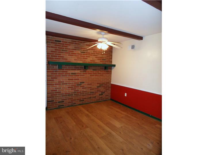 881 East Sandy Ridge Road Doylestown, PA 18901 - Photo 9 of 25 Breakfast Room