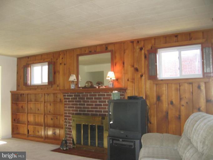 3802 Randolph Road Silver Spring, MD 20902 - Photo 2 of 20 Living Room