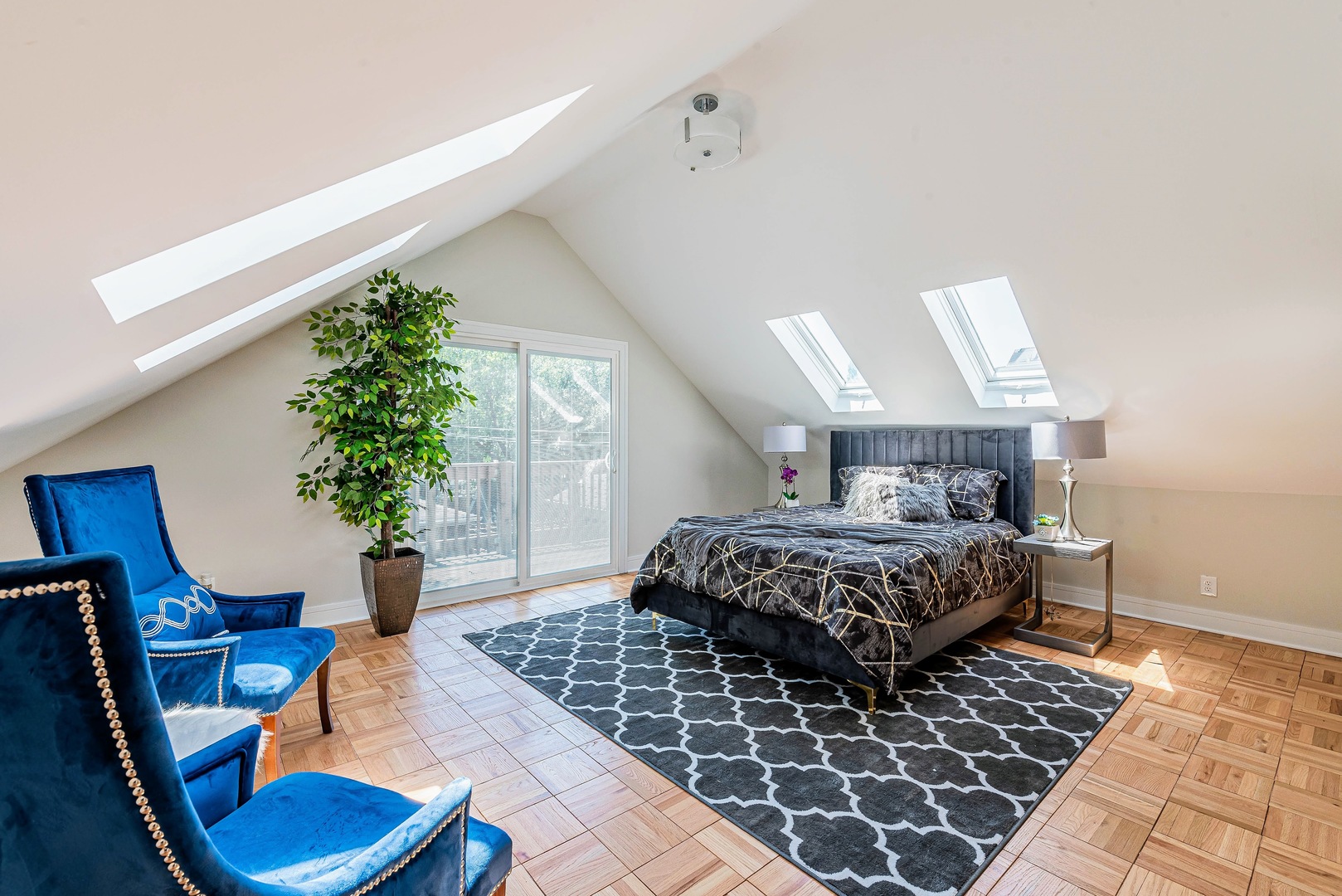 1235 West Barry Avenue, Unit 2 Chicago, IL 60657 - Photo 12 of 18