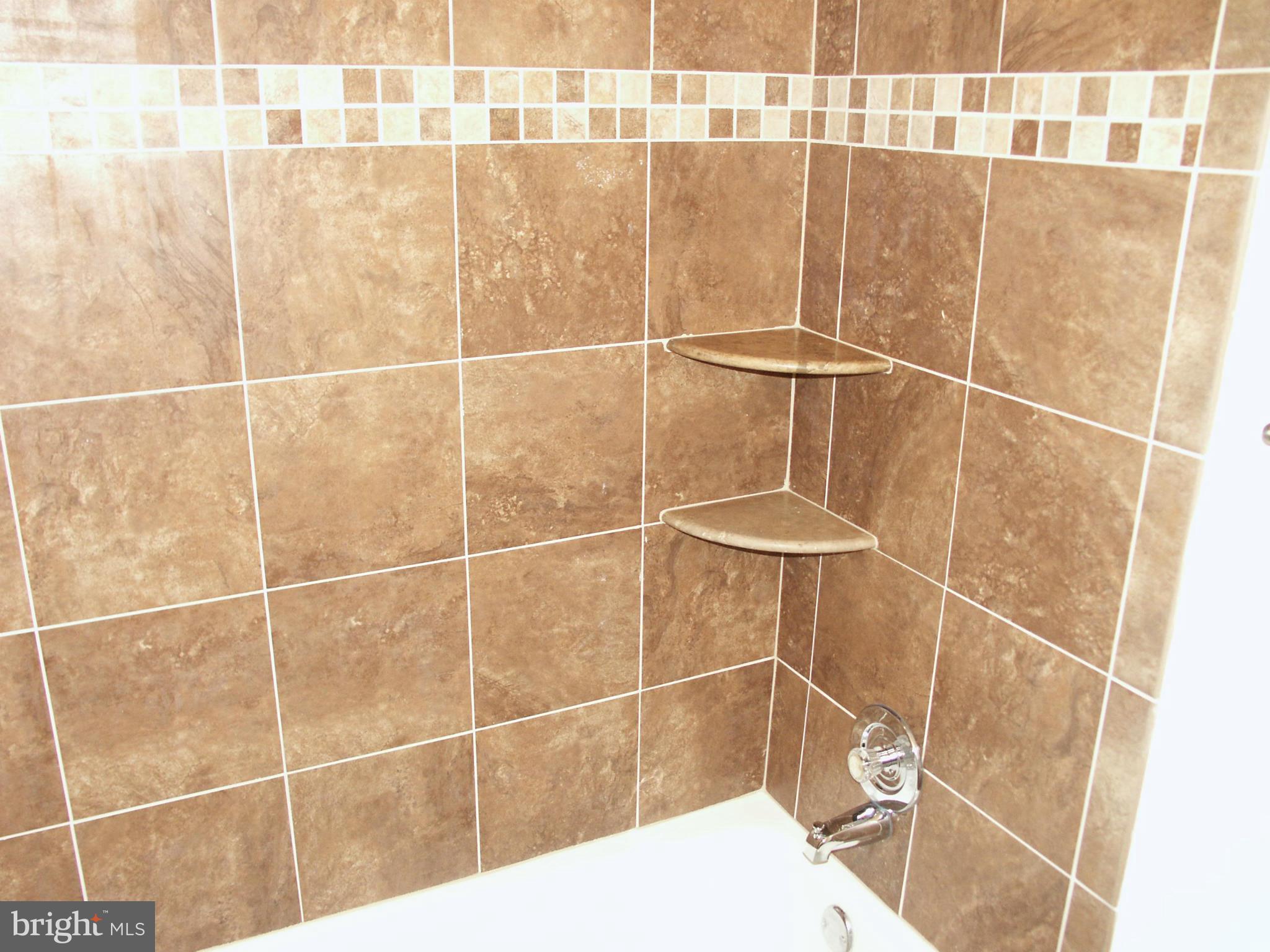 9016 Fox Grape Lane Springfield, VA 22152 - Photo 22 of 30 Bath