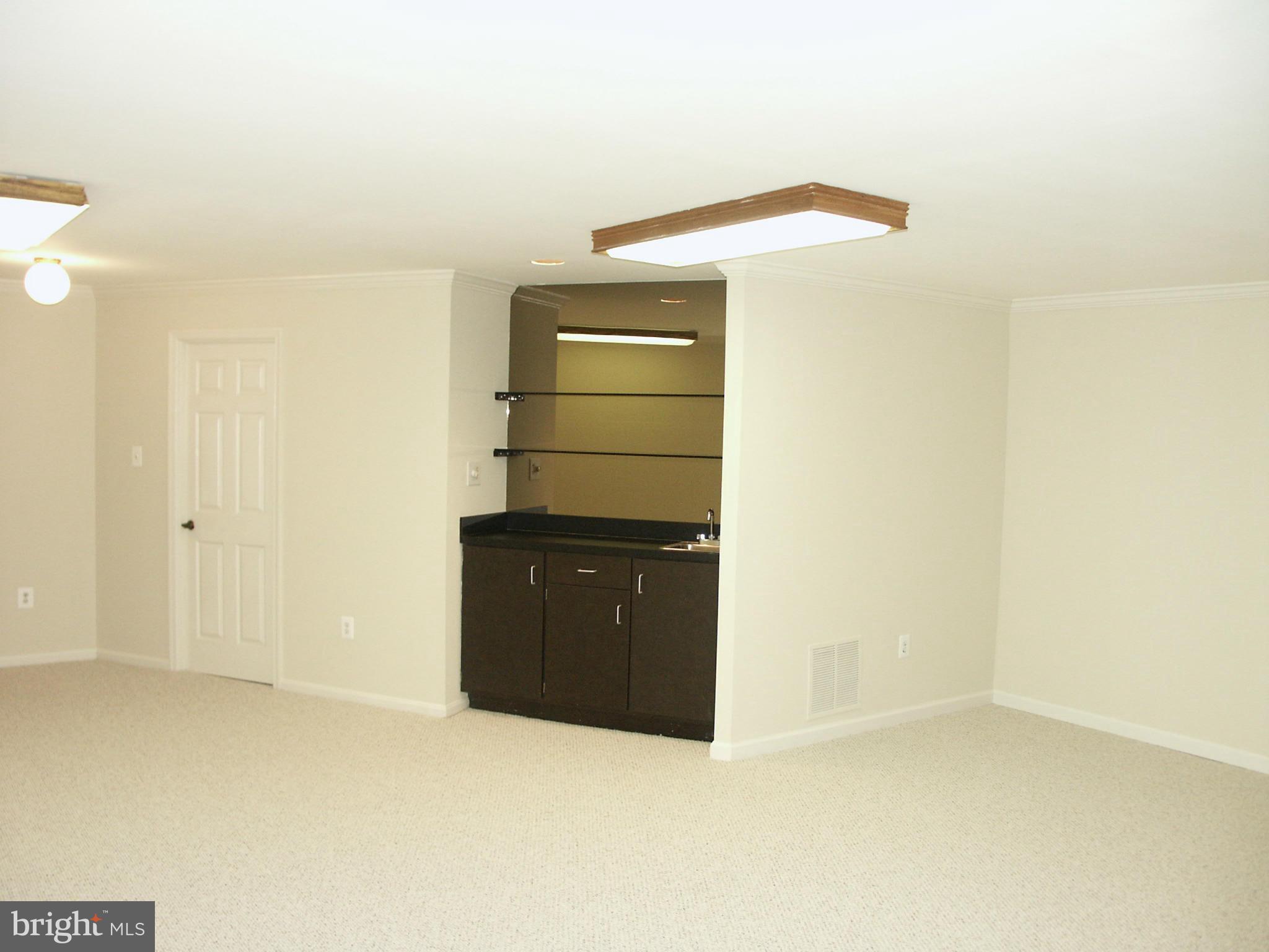 9016 Fox Grape Lane Springfield, VA 22152 - Photo 26 of 30 Family Room