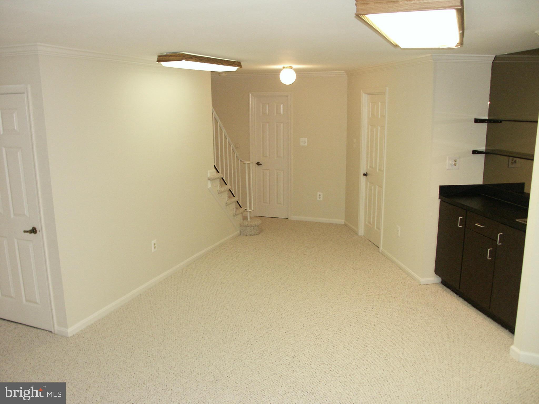 9016 Fox Grape Lane Springfield, VA 22152 - Photo 27 of 30 Family Room