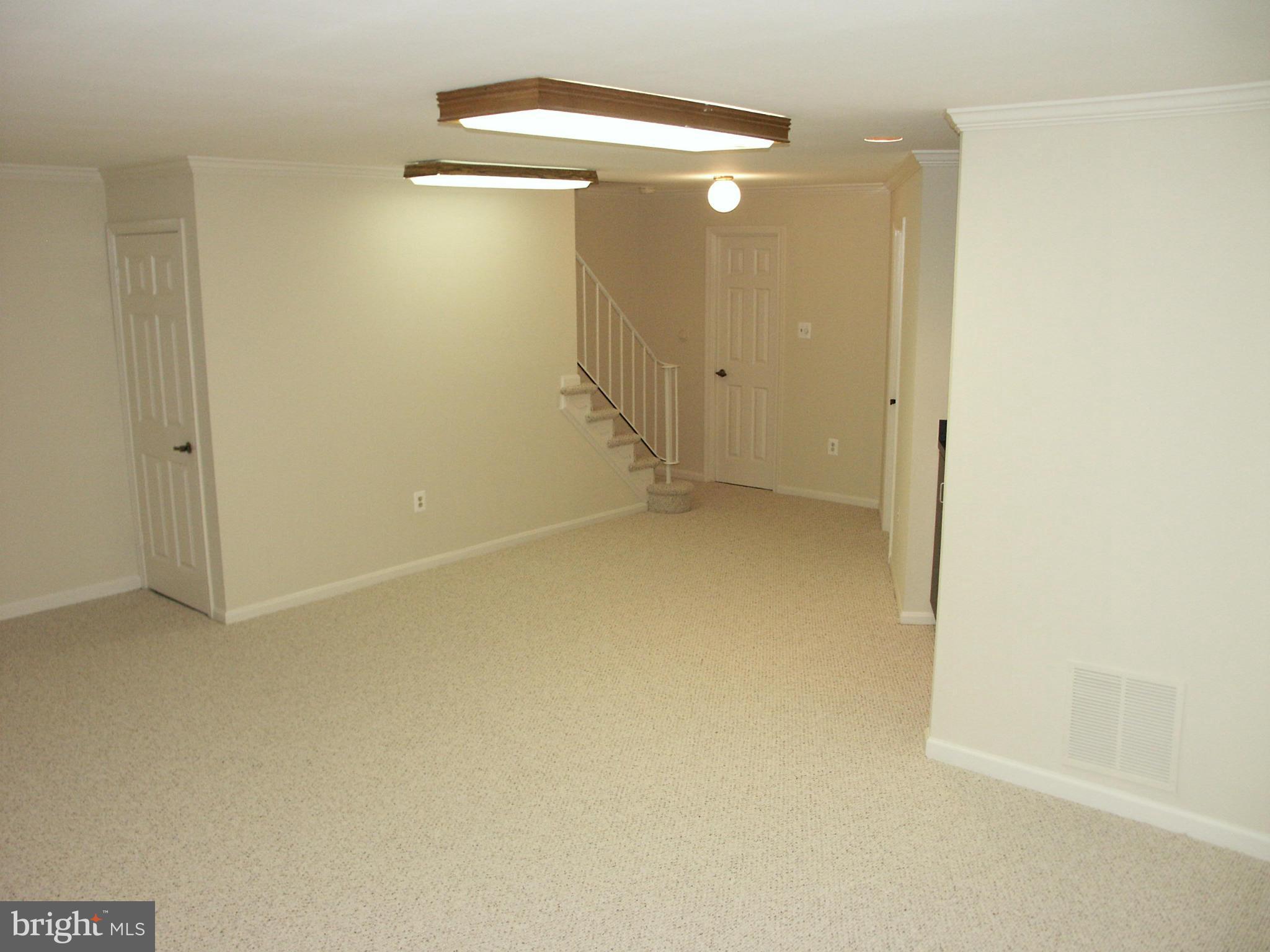 9016 Fox Grape Lane Springfield, VA 22152 - Photo 28 of 30 Family Room