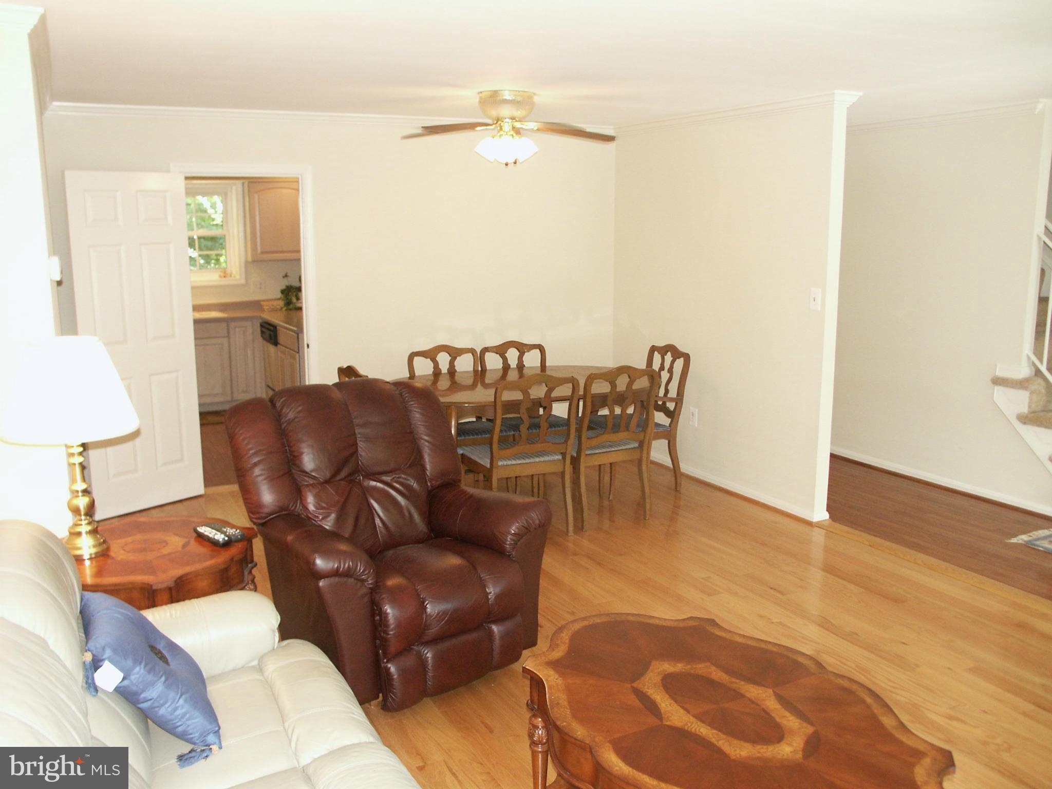 9016 Fox Grape Lane Springfield, VA 22152 - Photo 6 of 30 Living Room