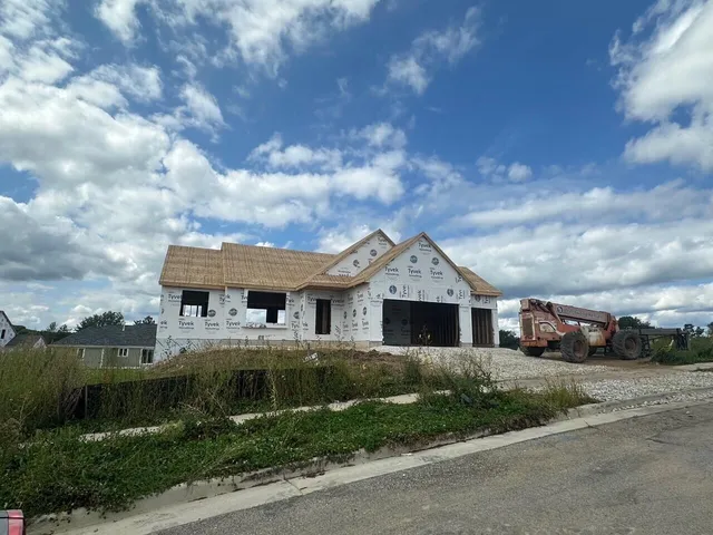 $670,900 | 804 Viewpoint Avenue, Waukesha, WI 53188