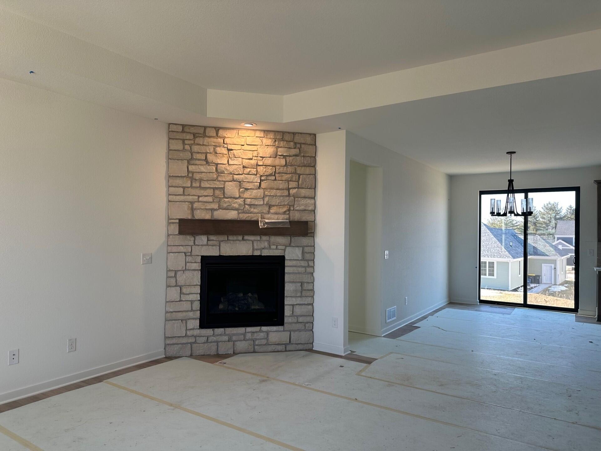 804 Viewpoint Avenue Waukesha, WI 53188 - Photo 3 of 15 Riley FP